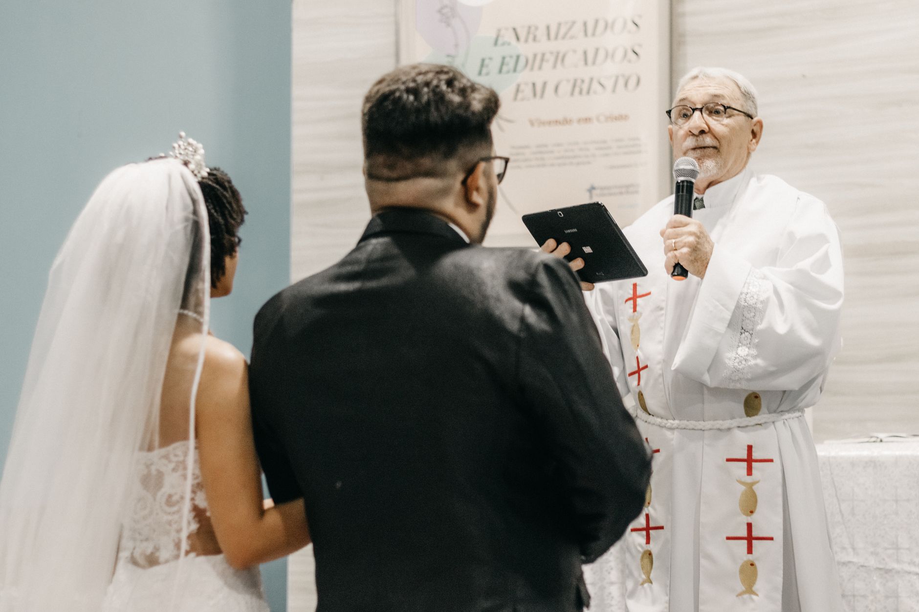 Find Your Christian Marriage Officiant in Kolkata