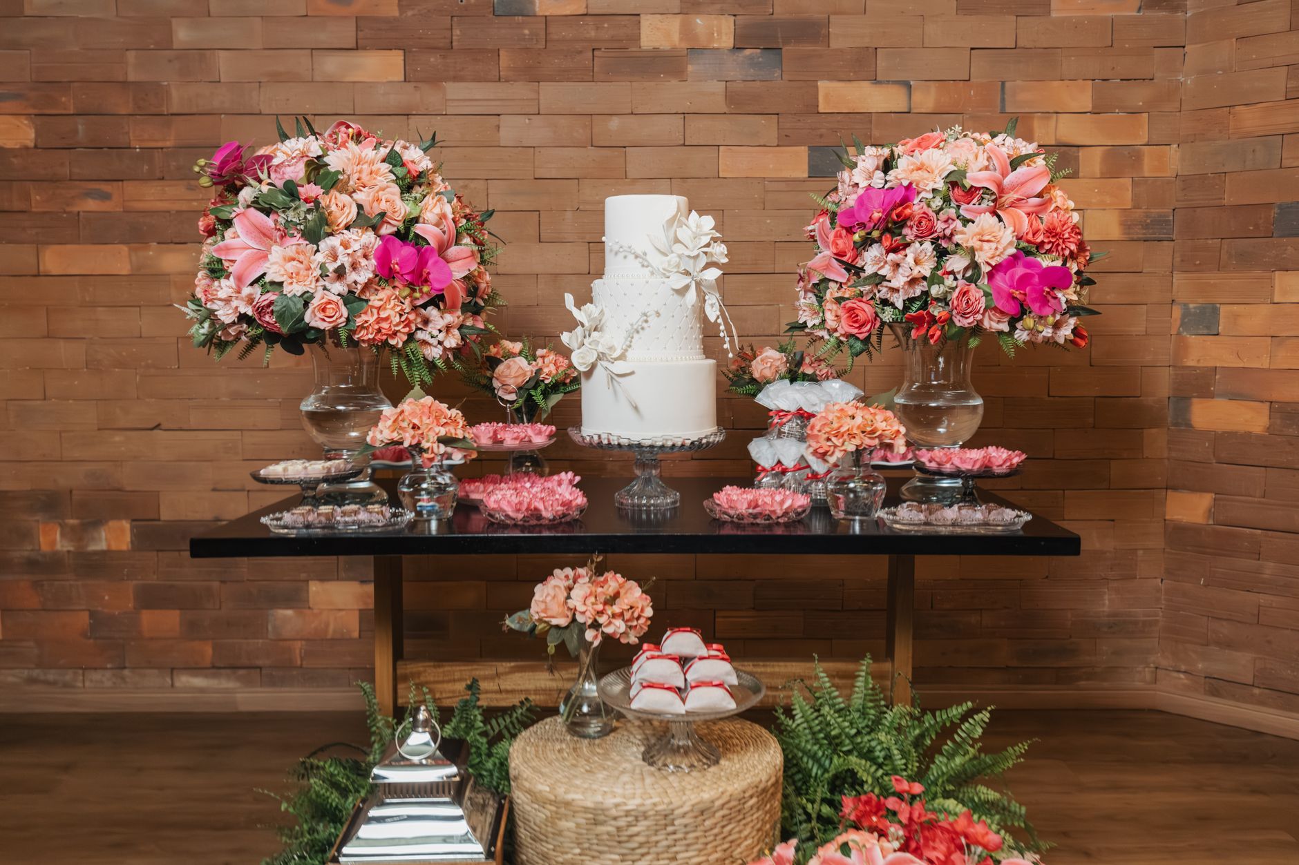 Dream Church Wedding Cakes in Kolkata