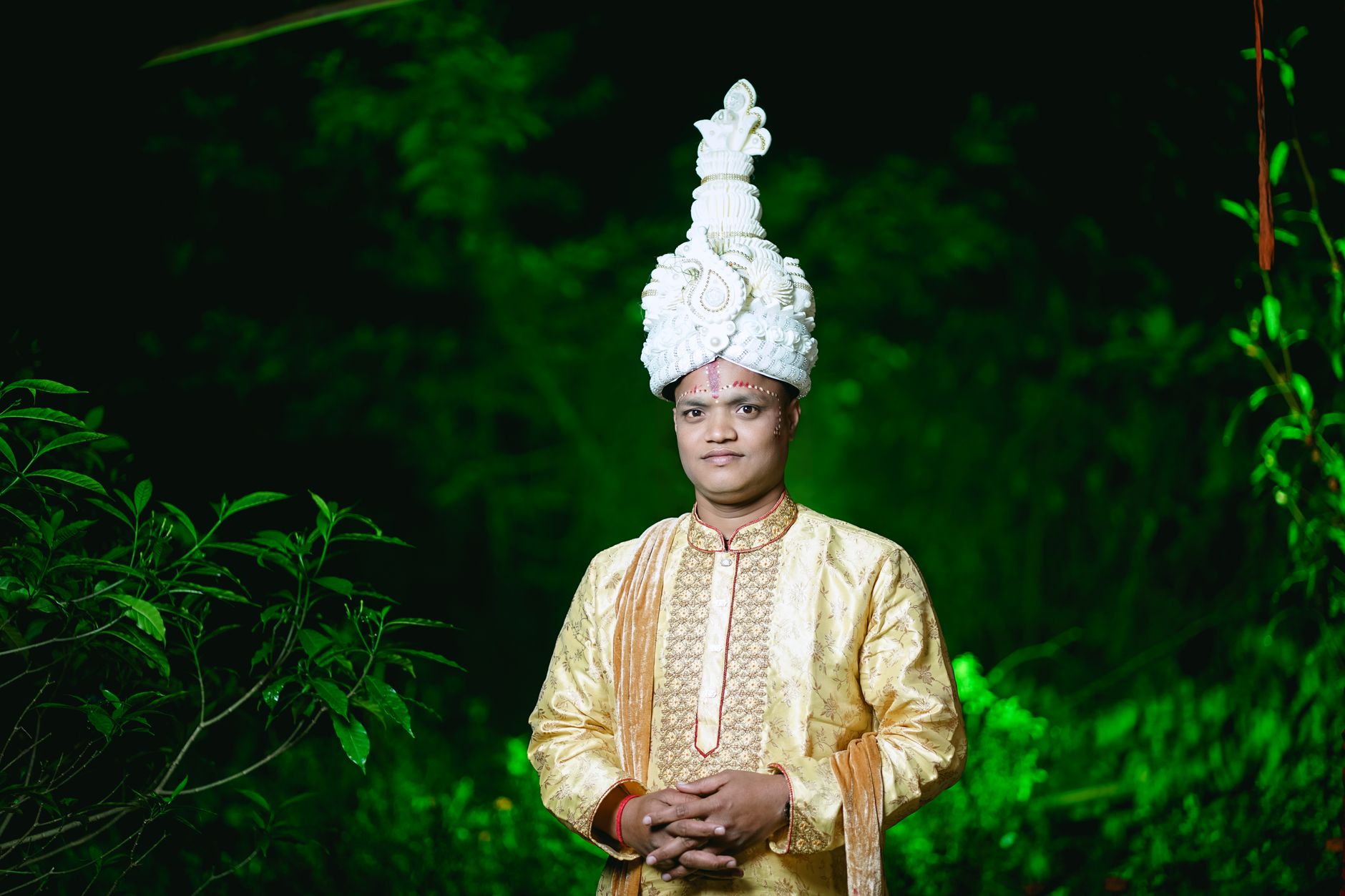 Dress Like a True Bengali Groom