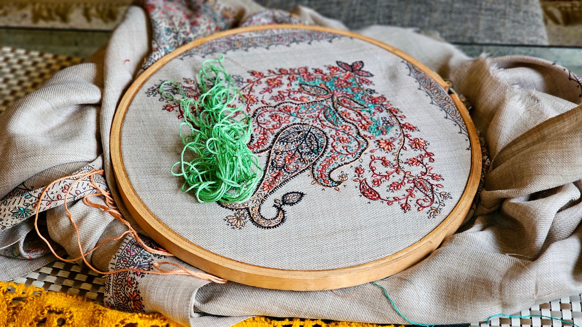 Elegant Emboridered Shawl Gifts