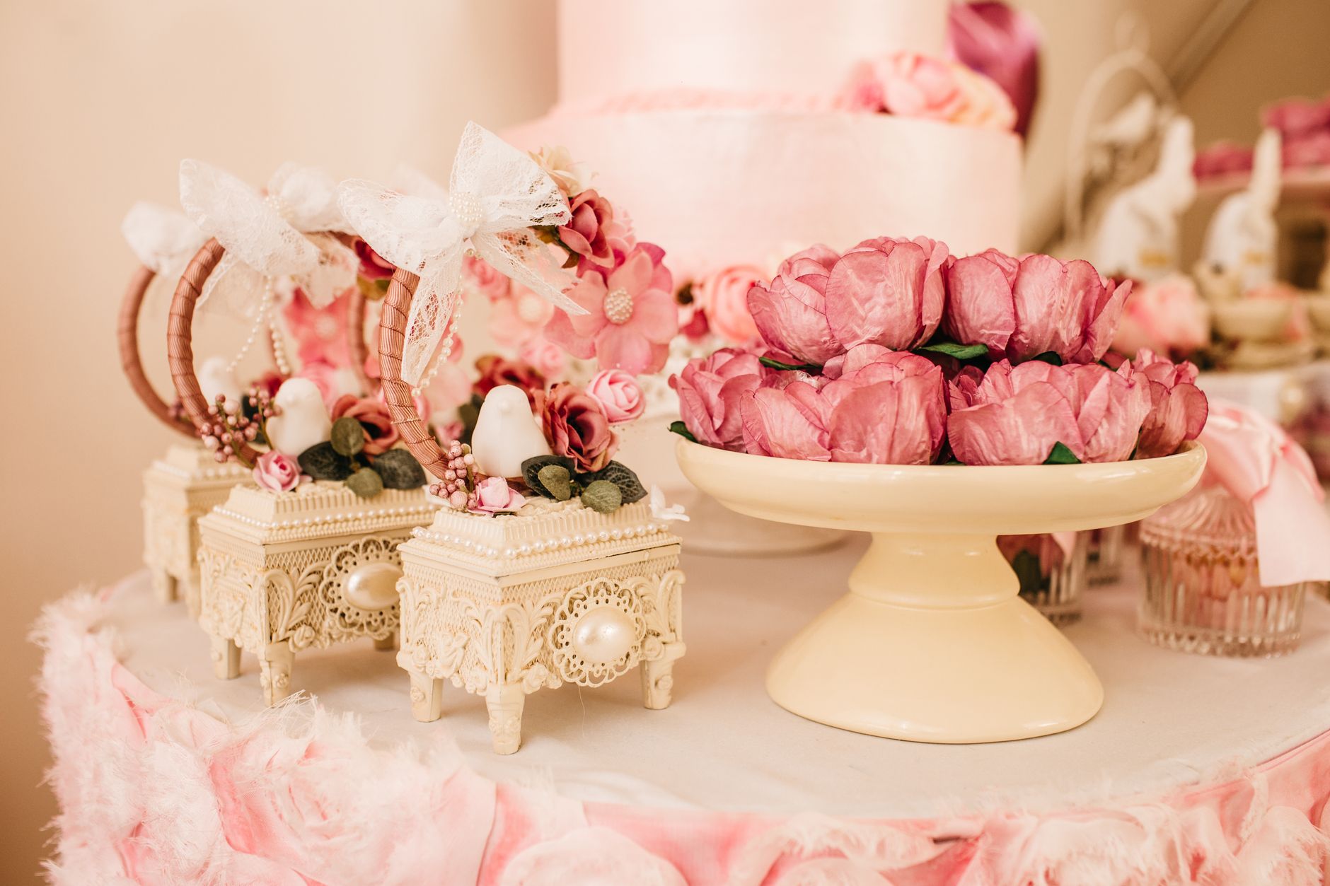 Rent Stunning Props for Your Big Day
