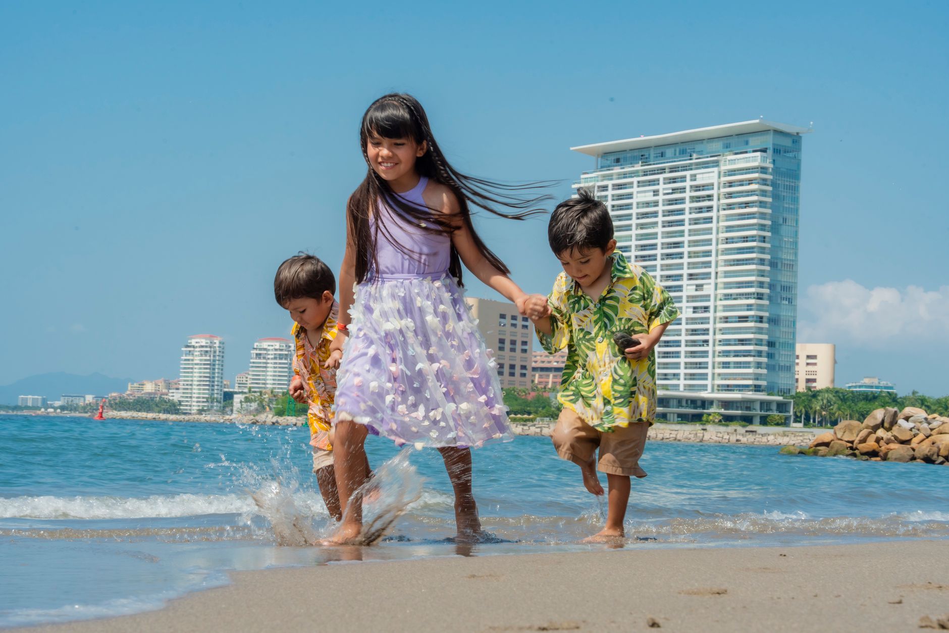 Keep Kids Happy, Parents Present