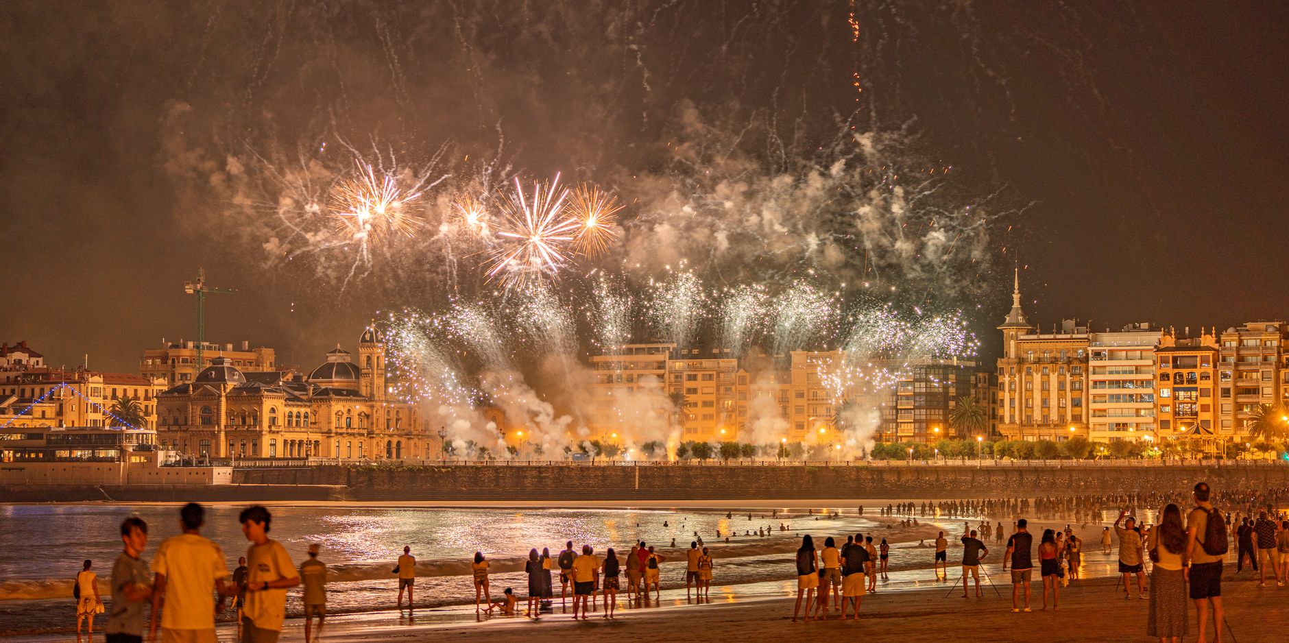 Dazzle Every Guest with Show Special Effects