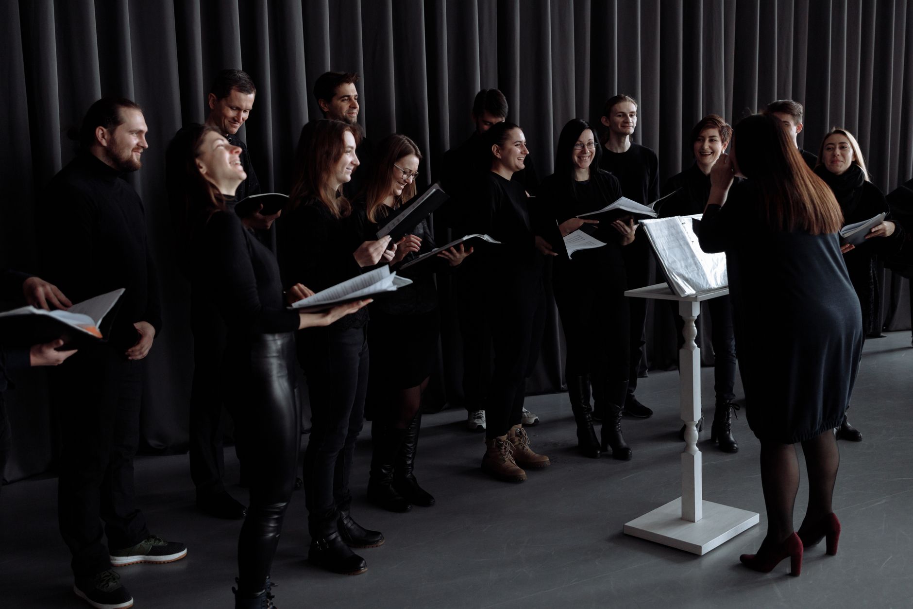 Christmas Walkaround Choir
