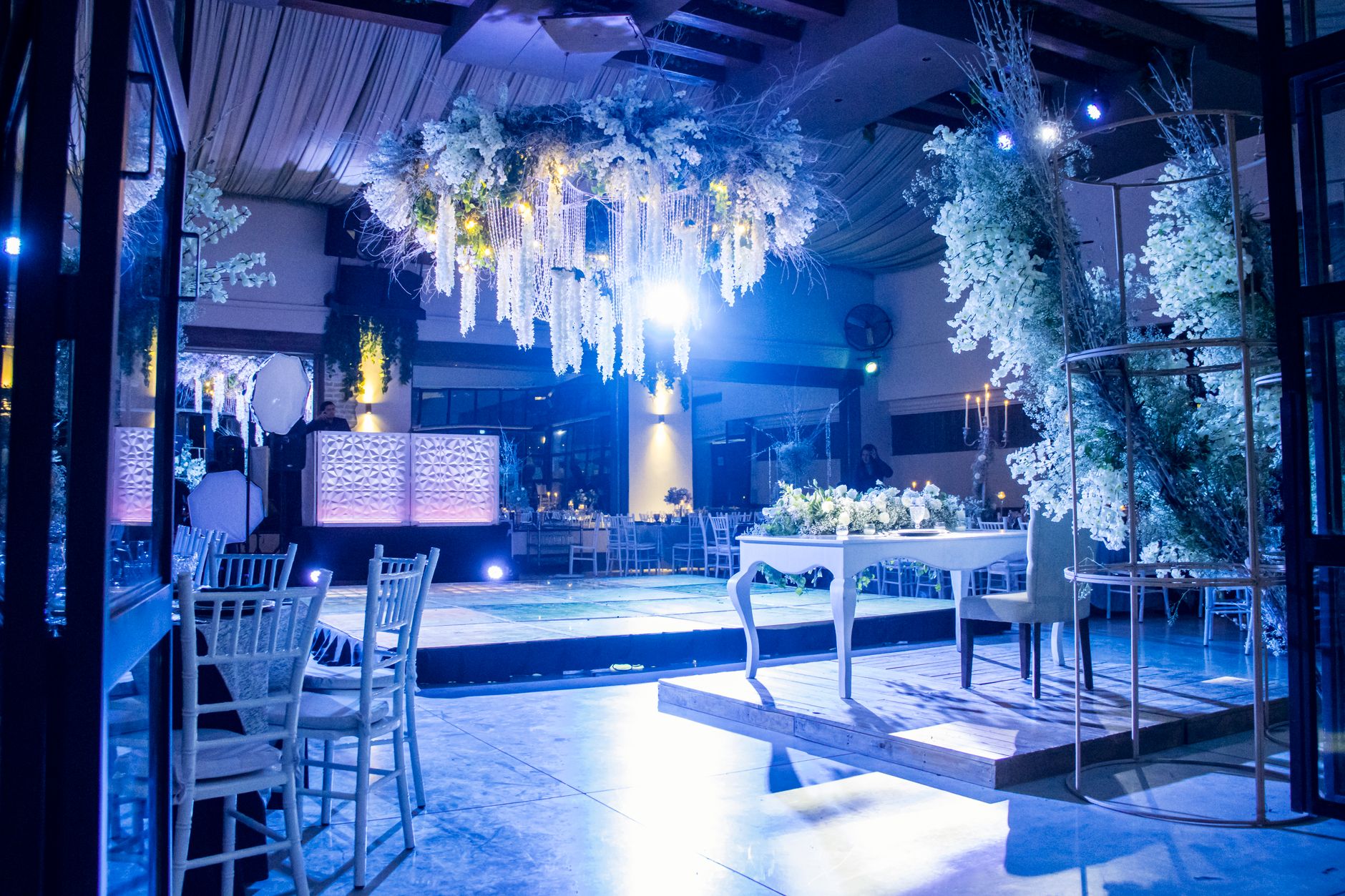 Elevating Stage Platform