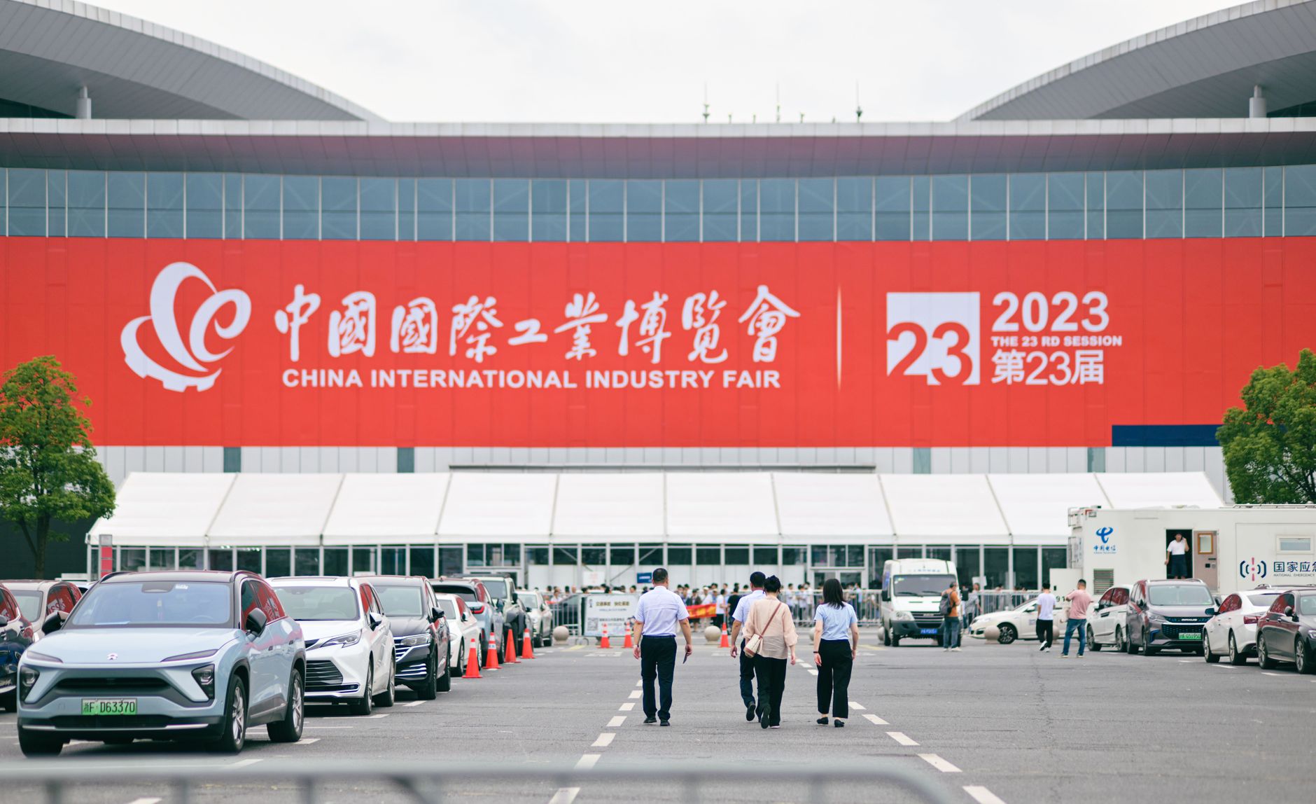 Exhibition Grounds with Food Zones