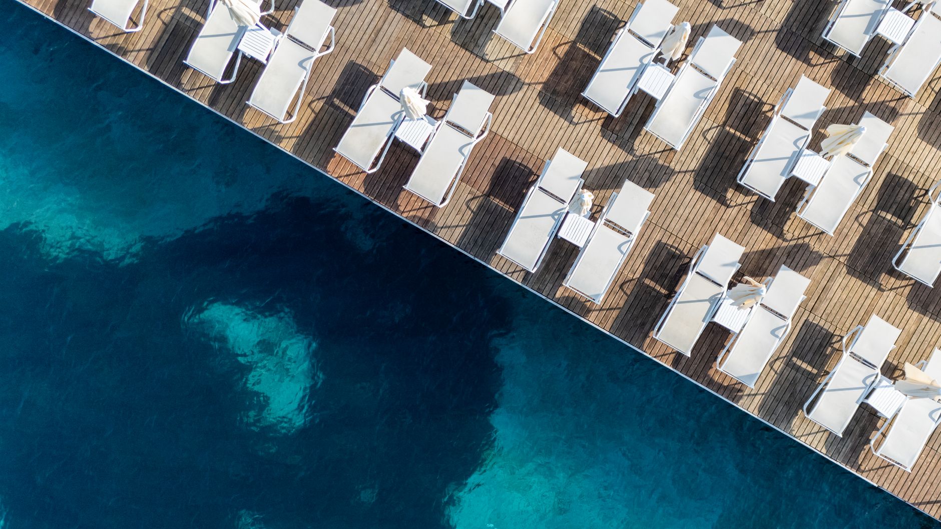 Large Pool Deck Venues
