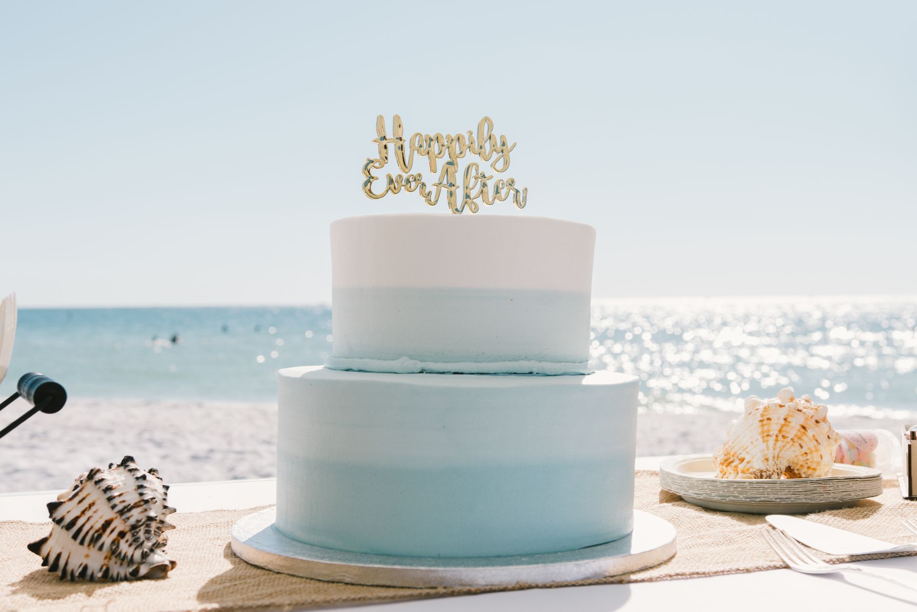 custom marriage cakes