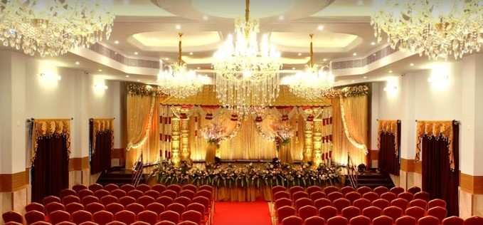 Beautiful mehndi function under 1 lakh Chennai with traditional decorations and seating arrangements