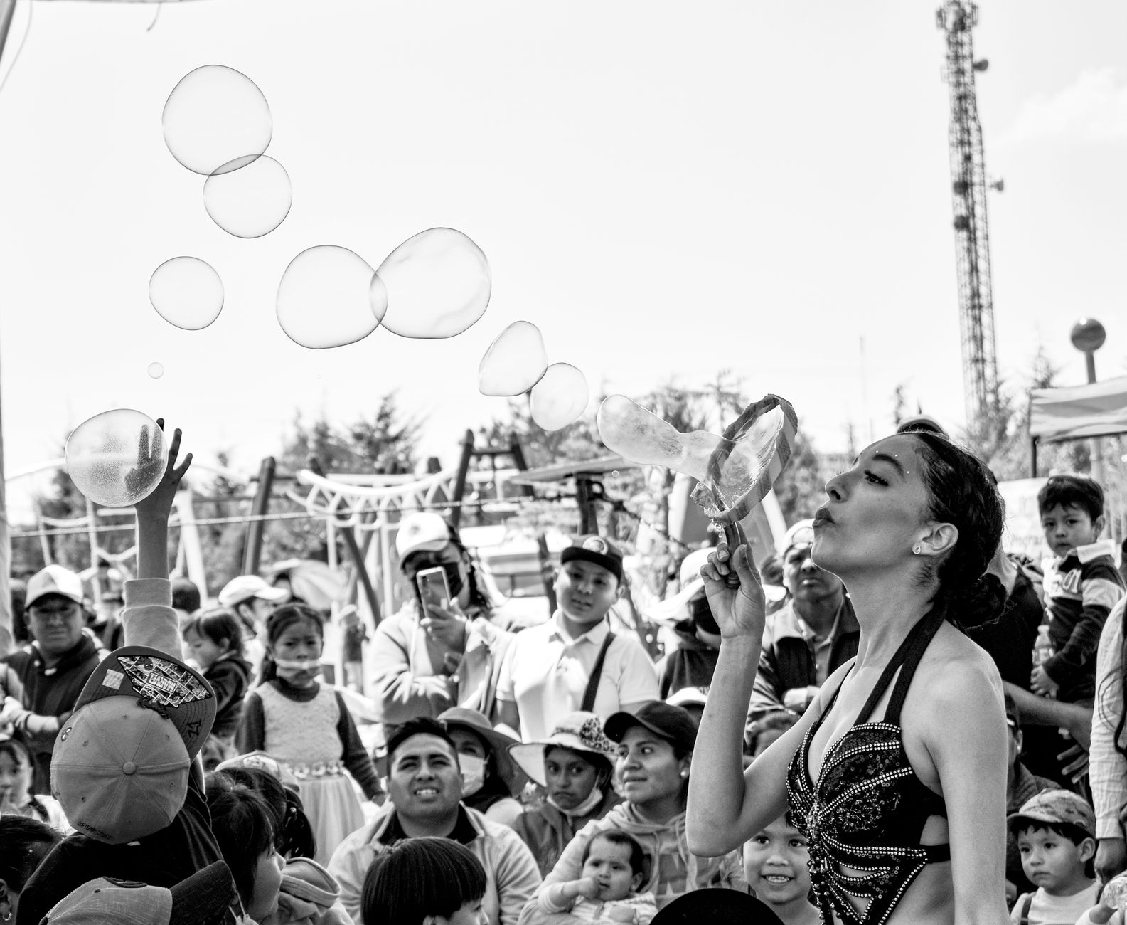 Hire Bubble Artists in Mumbai