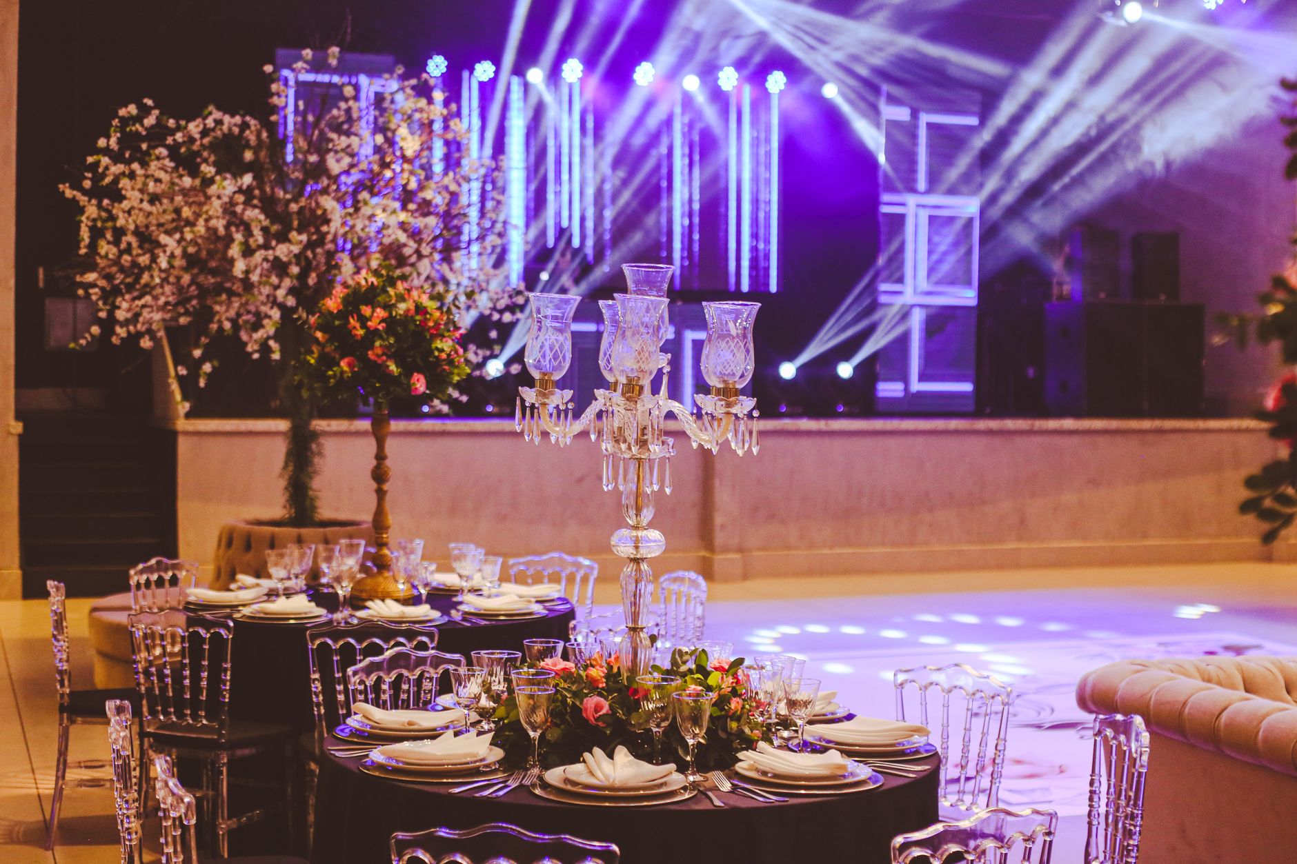 Illuminate Your Dream Wedding