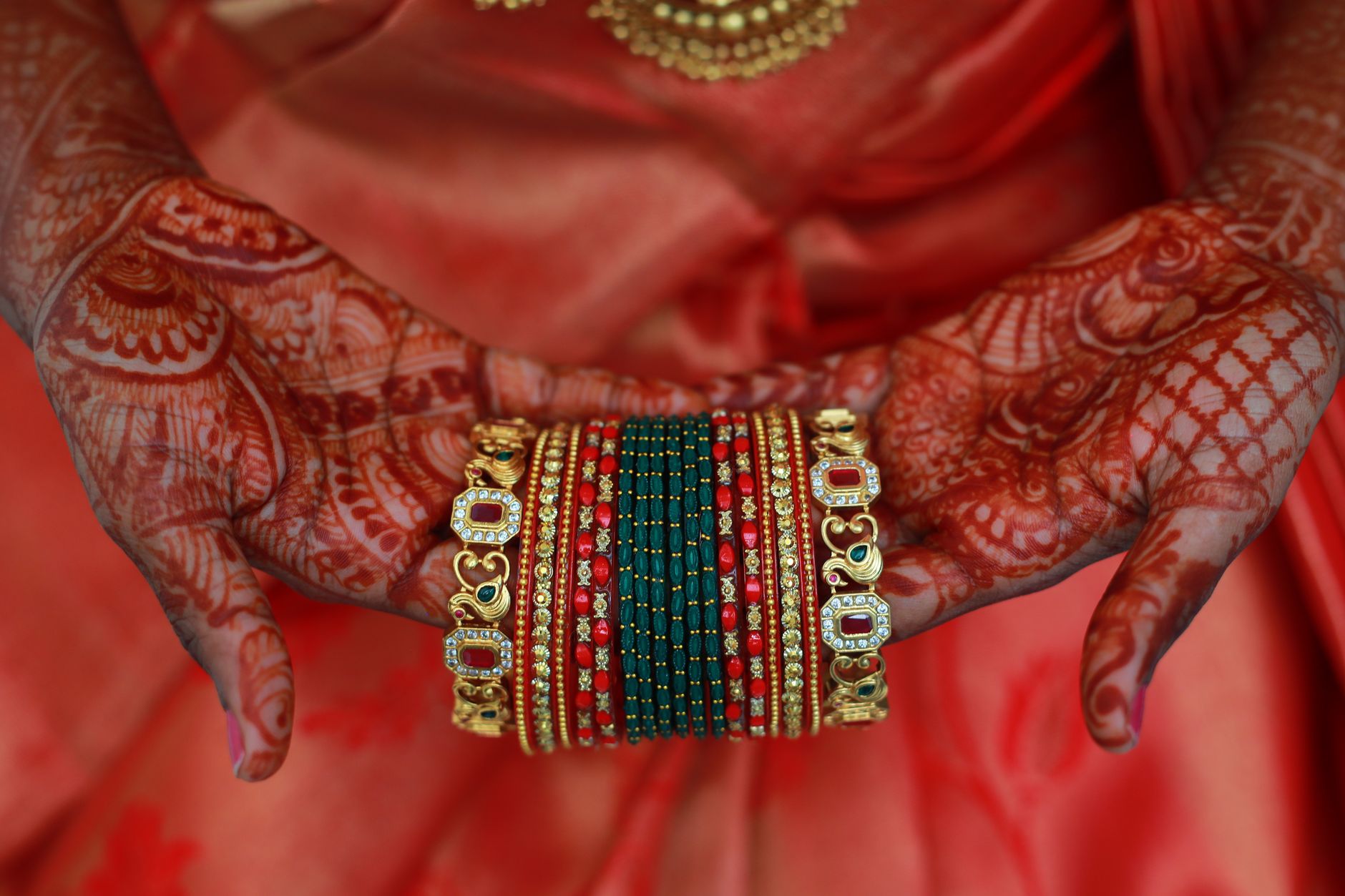 Gold Bangles & Bracelets for Your Big Day