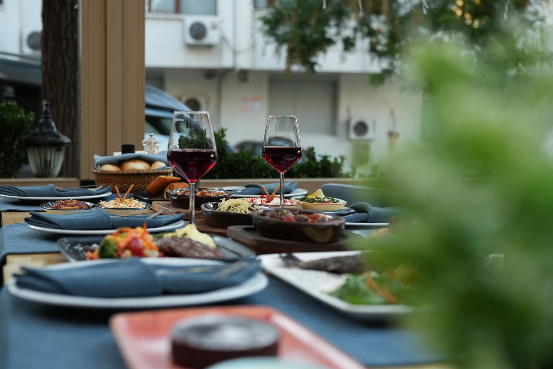 Dine Under the Stars in Mumbai