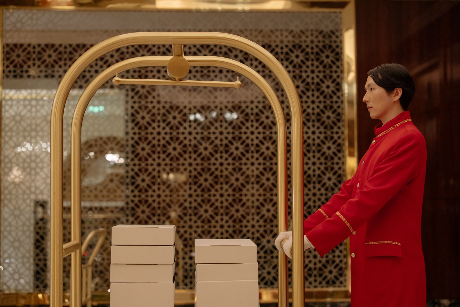 Seamless Luggage Help for Your Guests