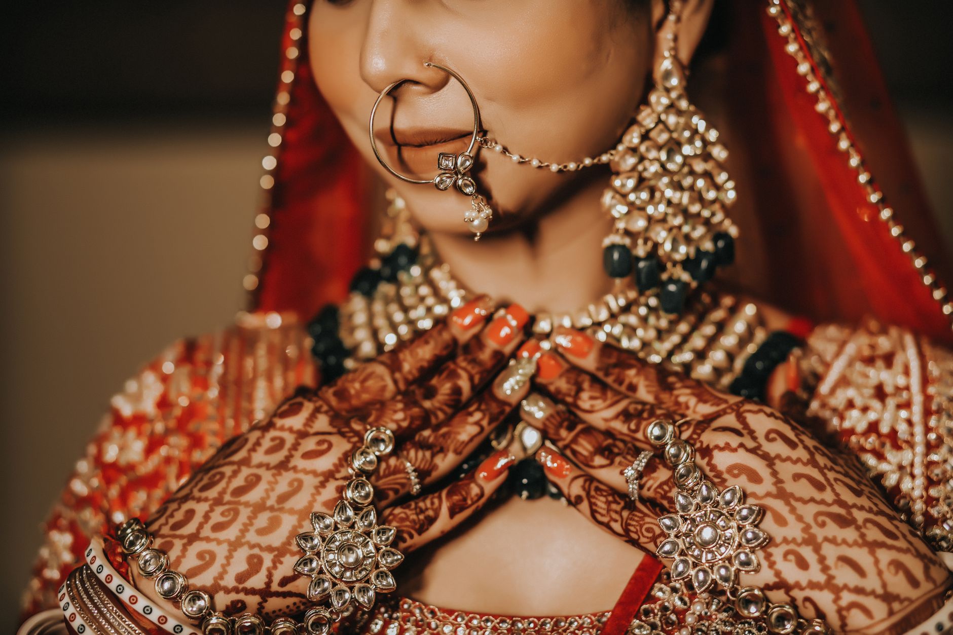 Bridal Accessories That Steal the Show