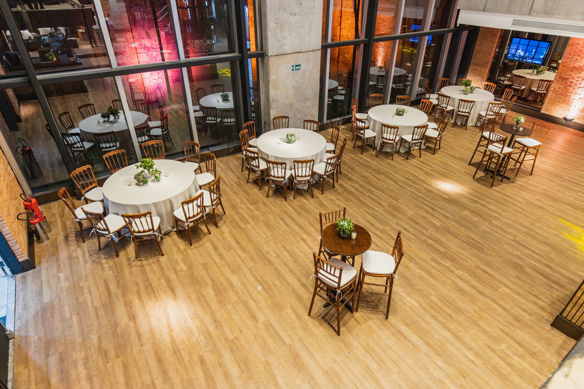 Business Gathering Decor