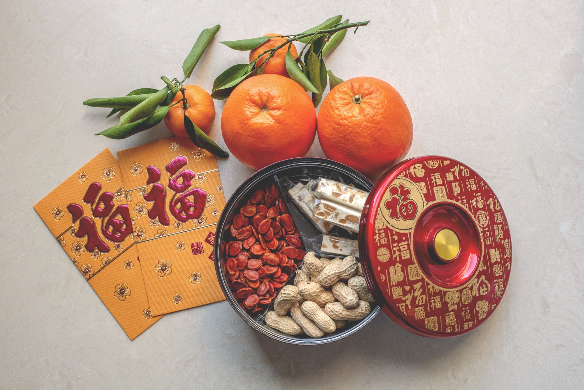 Gifting That Delights, Naturally