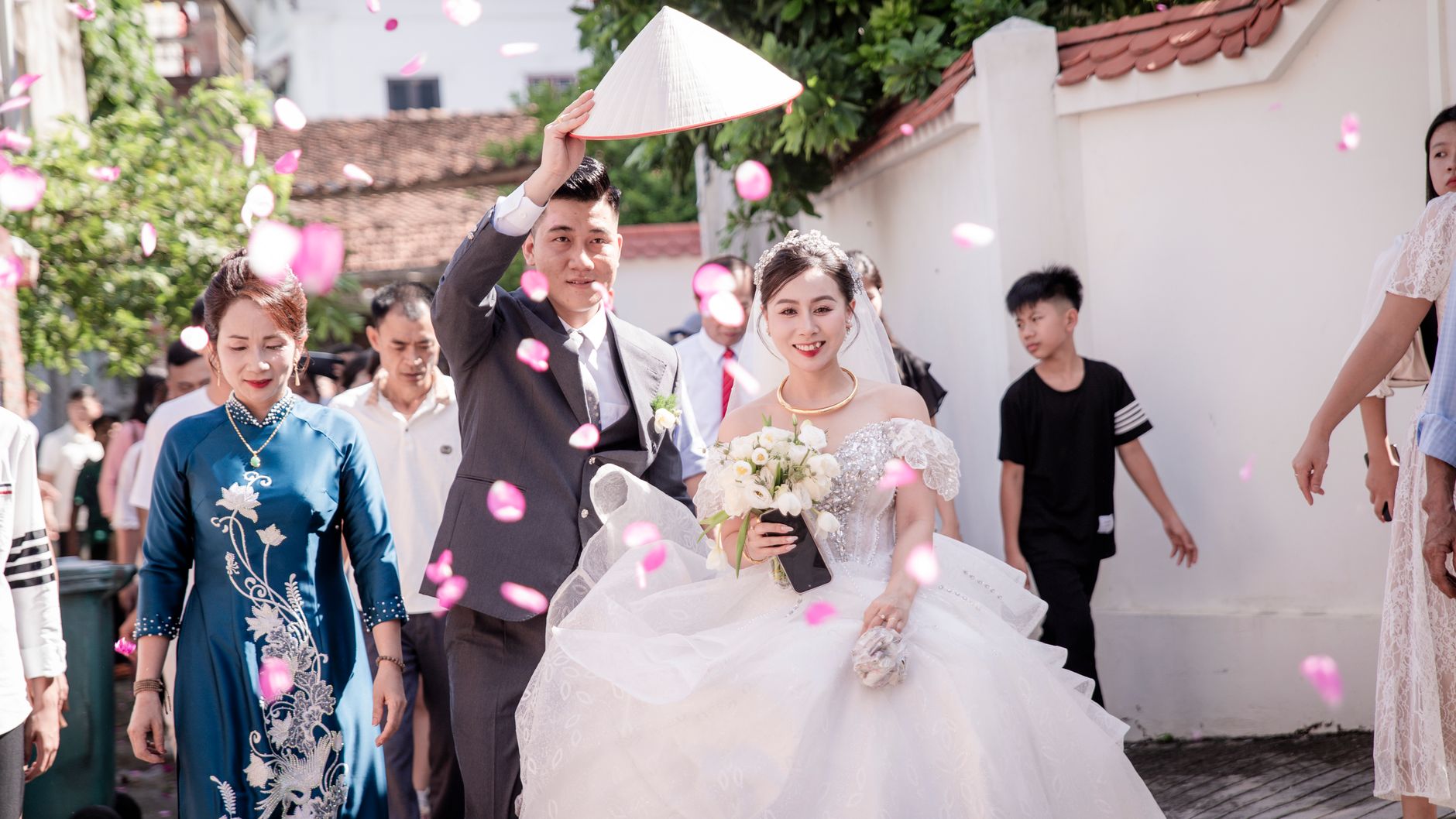 Ceremony Petal Holders