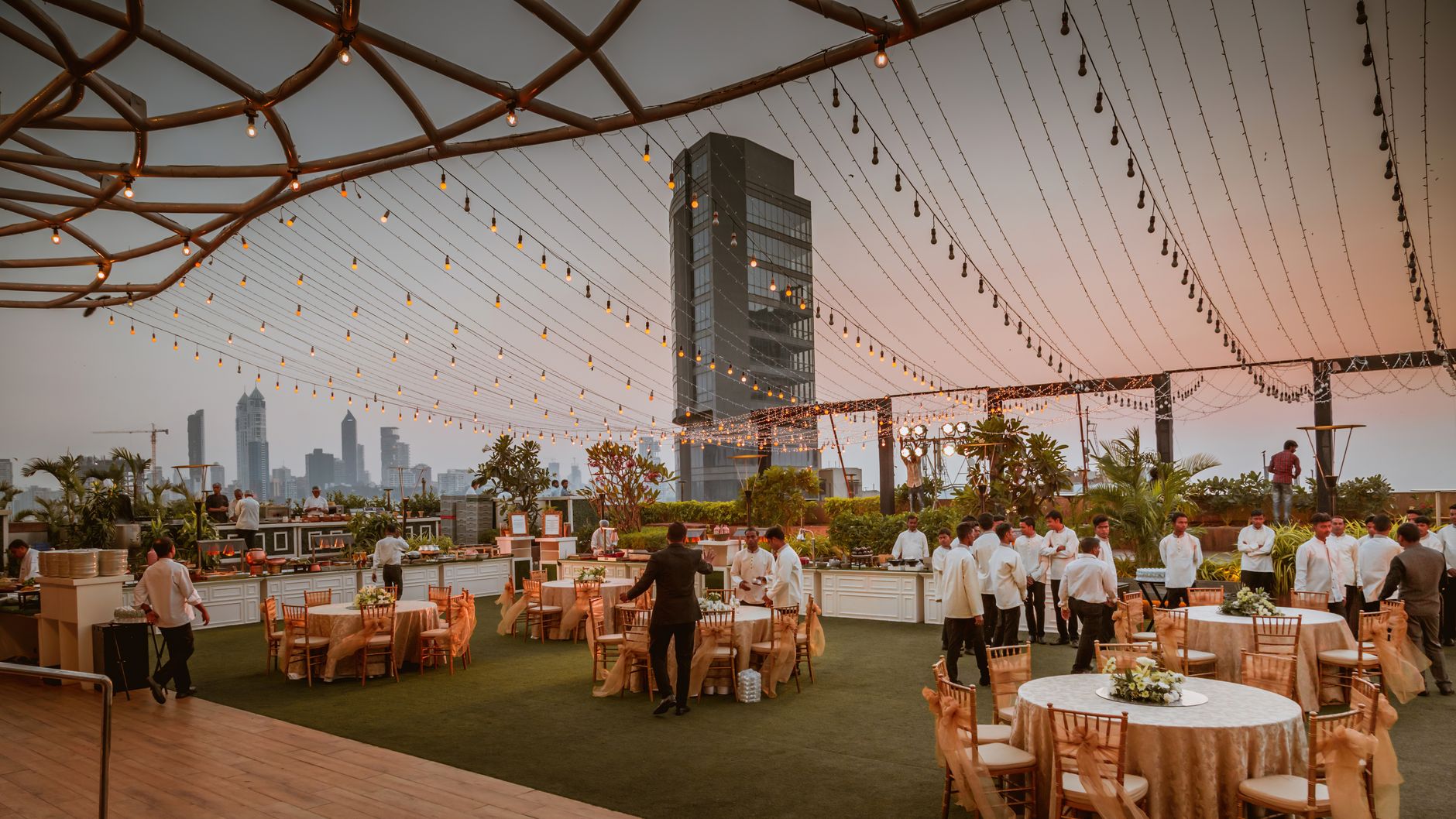 Pune's Finest Open-Air Wedding Feasts