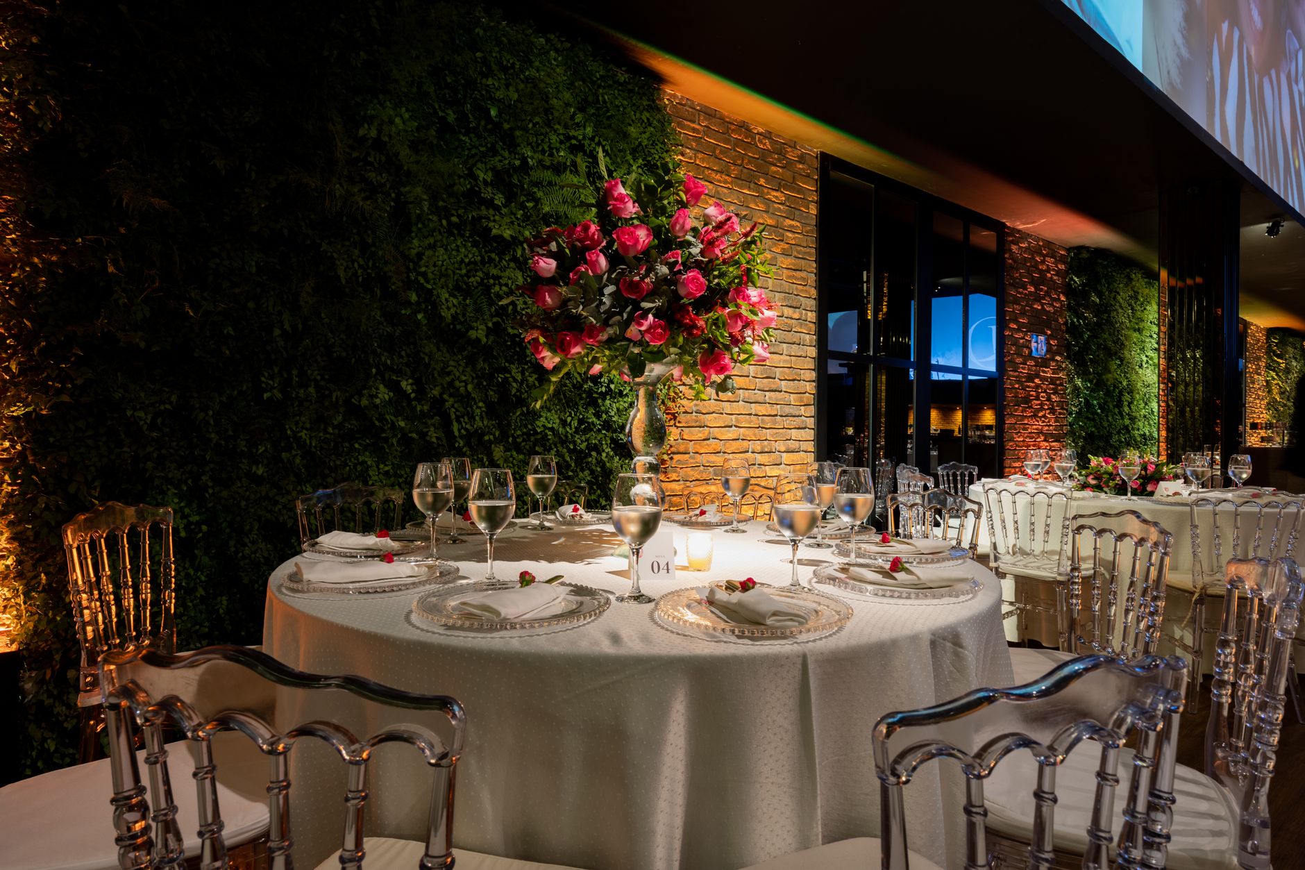 Centrepiece Round Tables