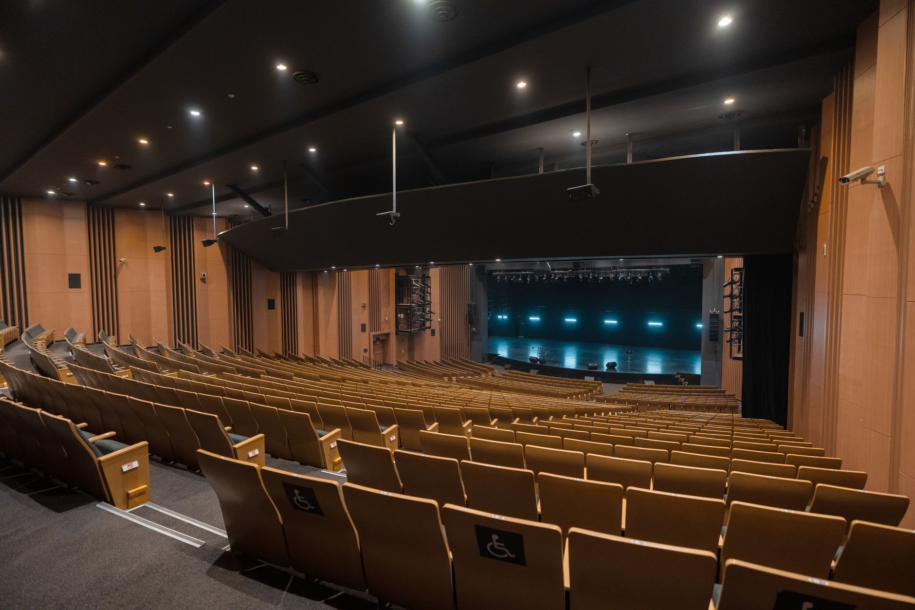 Exhibition & conference Convention Venues