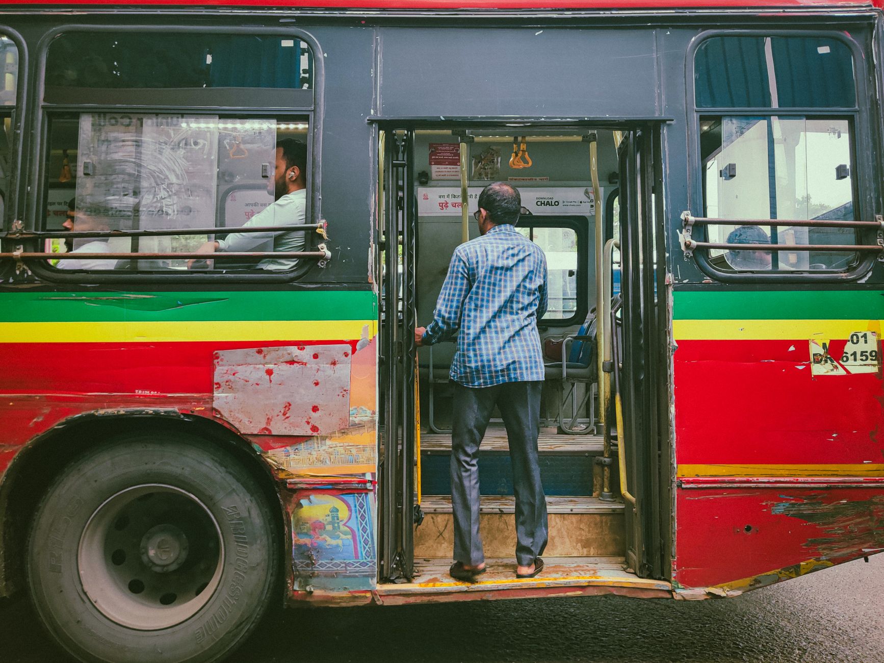 Stress-Free Guest Shuttles in Raipur
