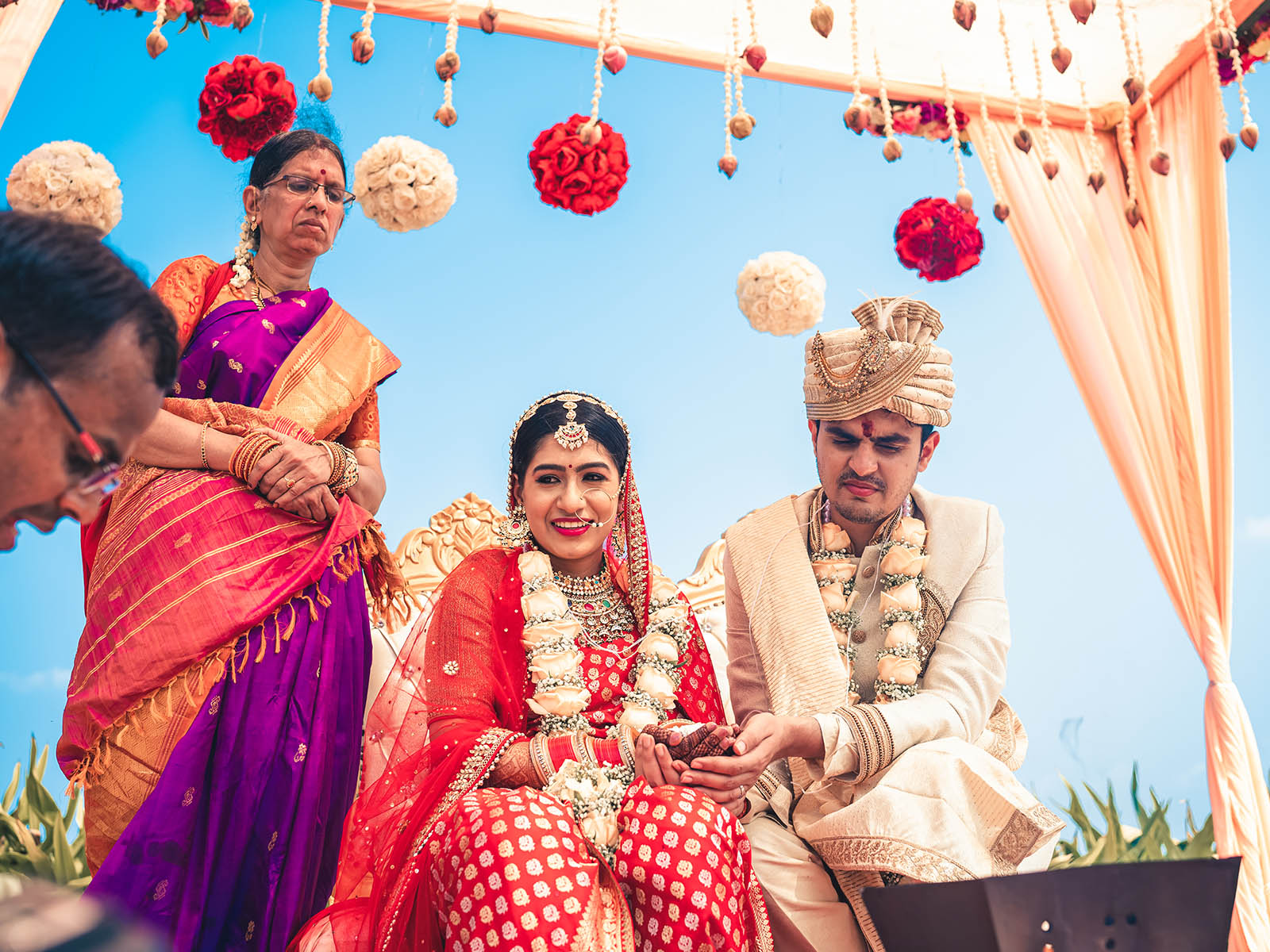 Sudiv & Radhika photo 7