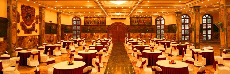 Elegant reception hall for 50 guests in Chennai with traditional South Indian decor