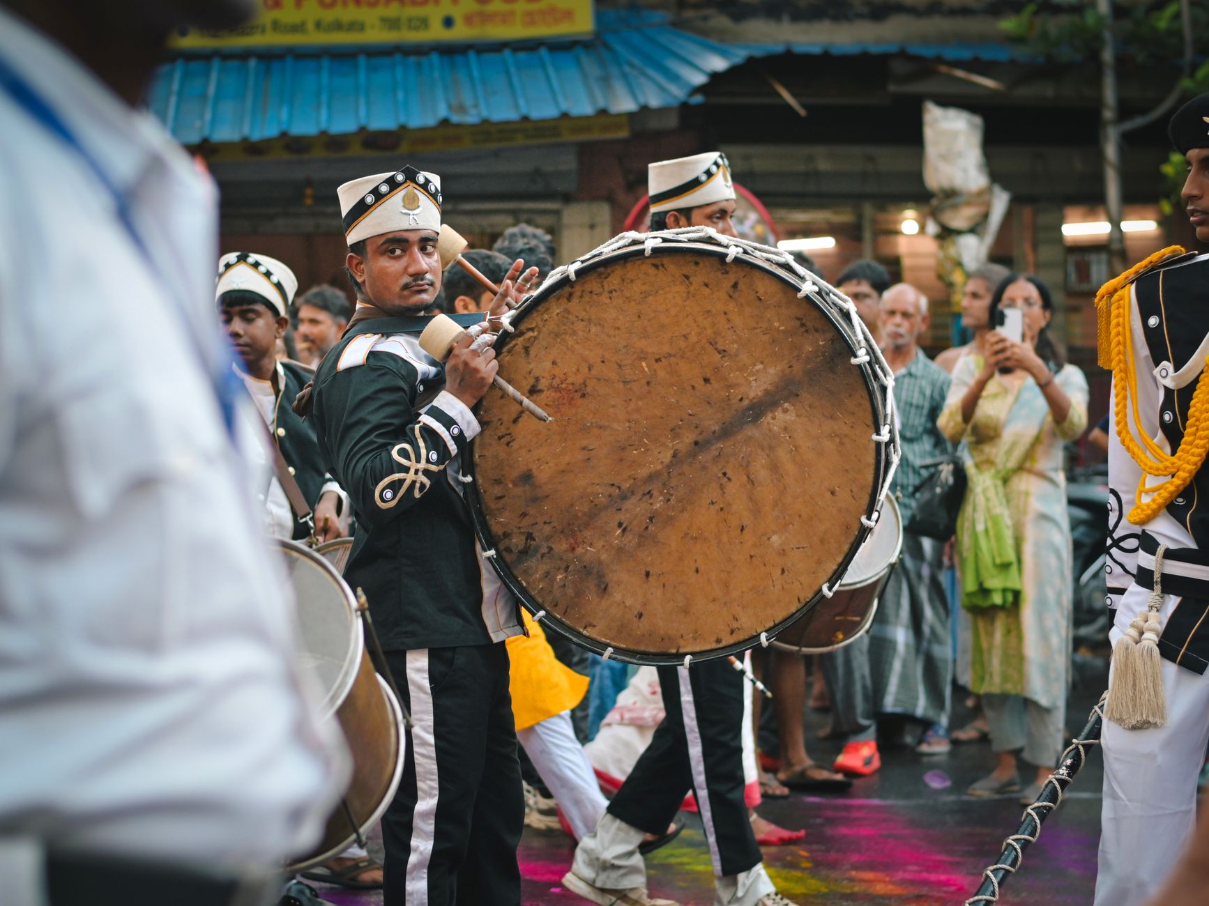 Beat the Dhol, Begin the Baraat