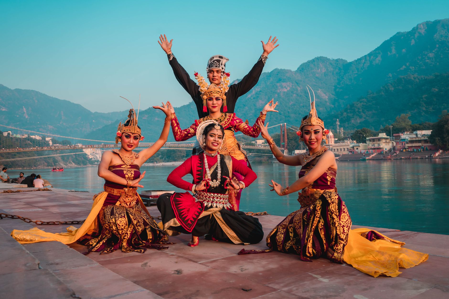 Enchanting Puppet Shows for Every Celebration