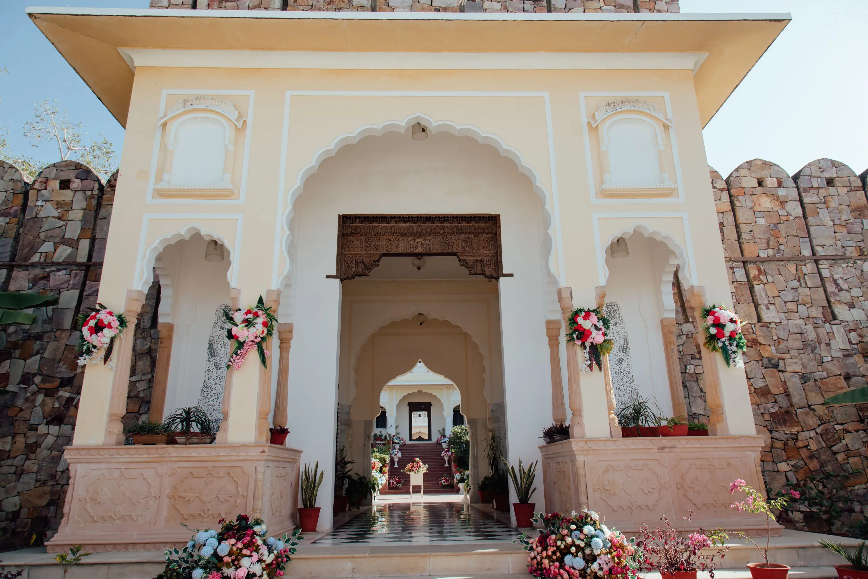 How to Book a Palace Venue: Steps and Checklist