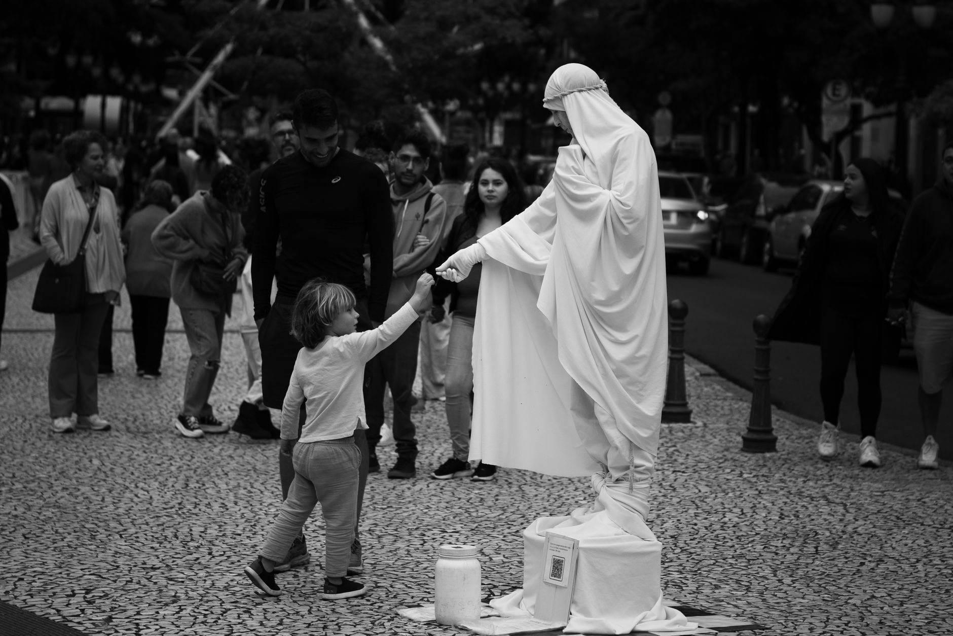 Human Statue Performers