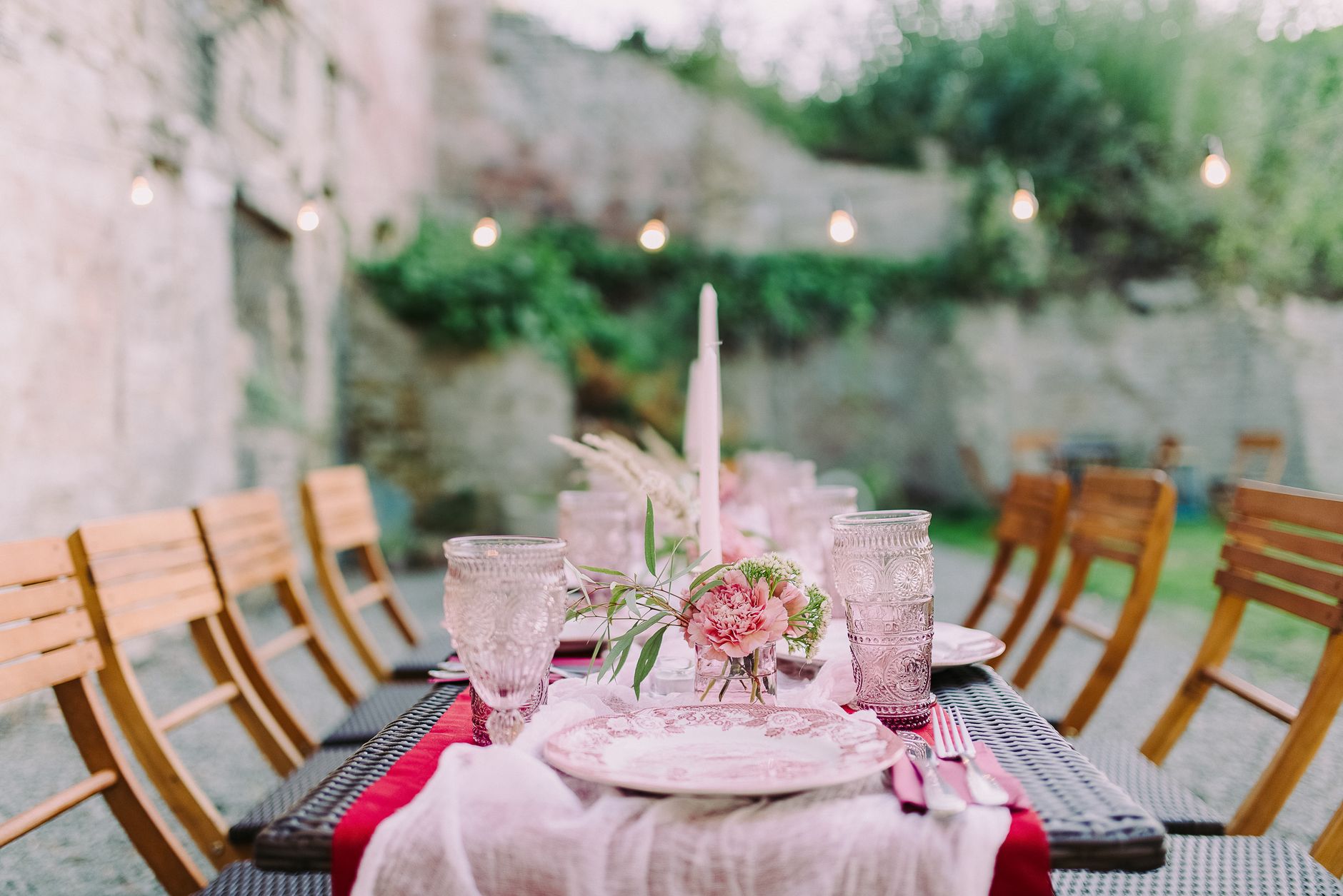 Outdoor Dining Lighting