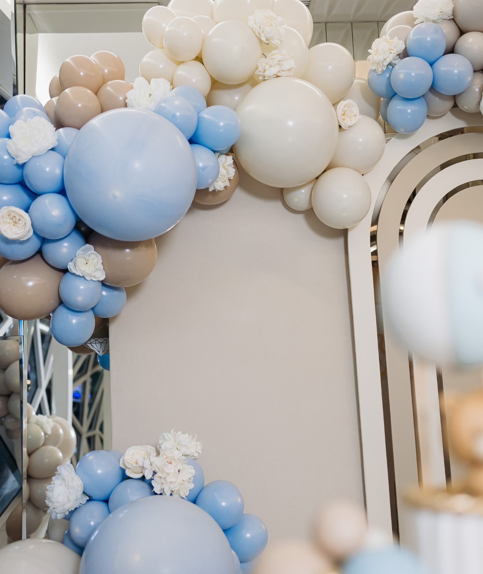 Balloon Decorator – Recommended Wedding Service