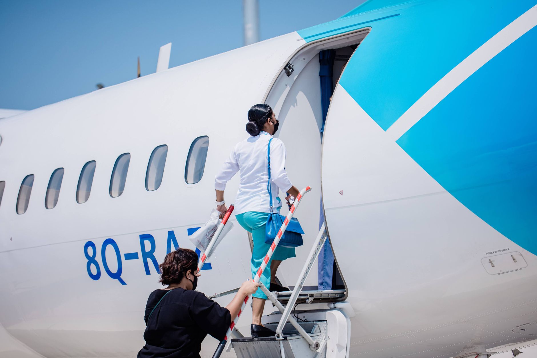 Fly Your Guests In, Stress-Free