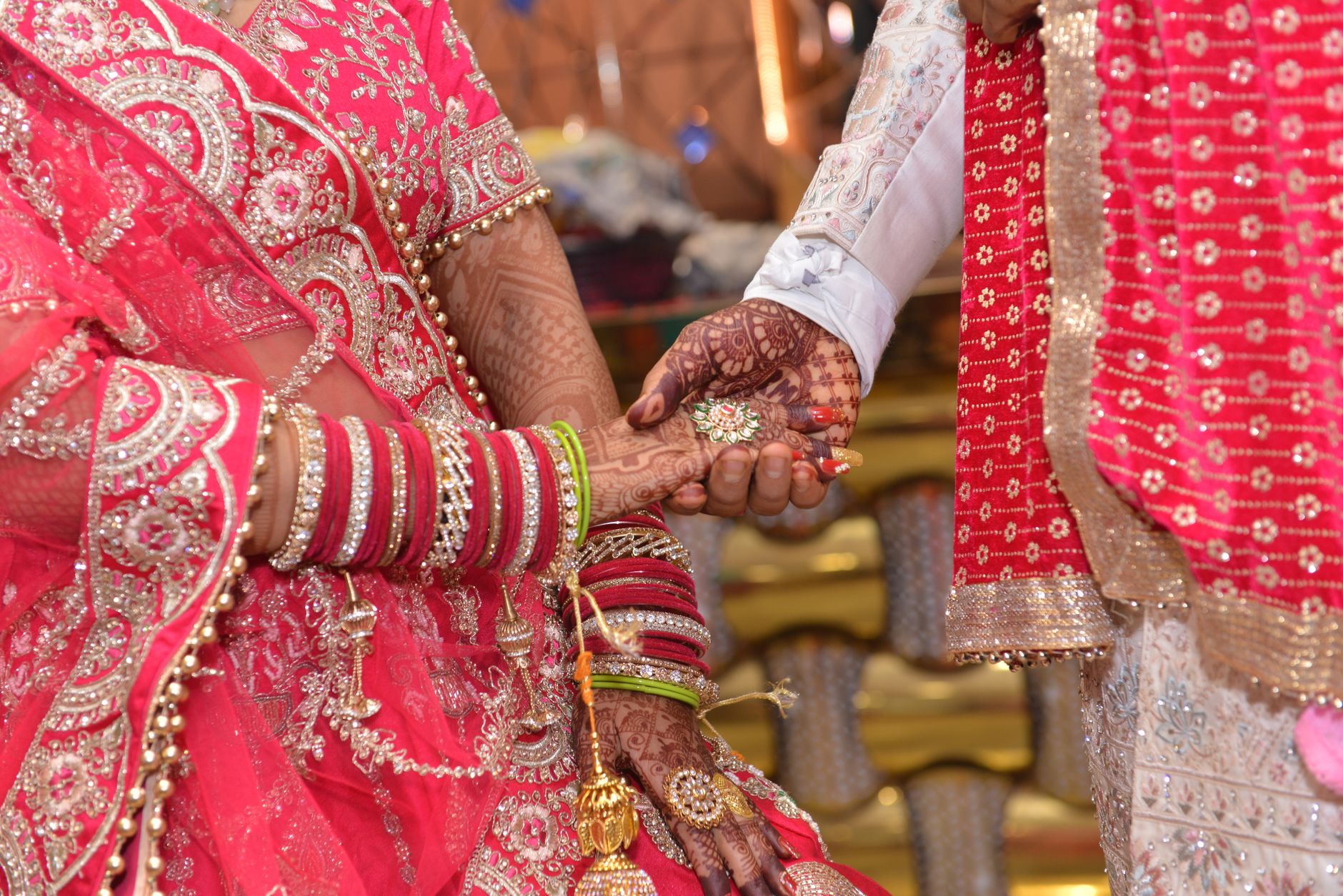 Create Your Wedding Hashtag in Minutes