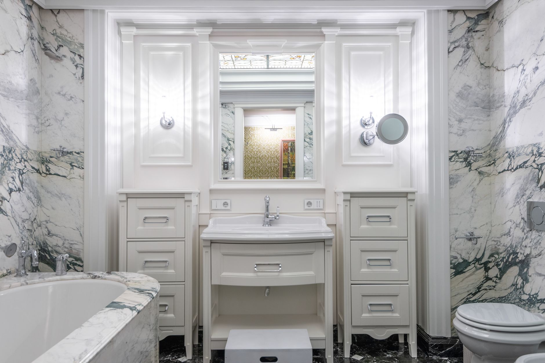 Portable Toilets with Mirrors