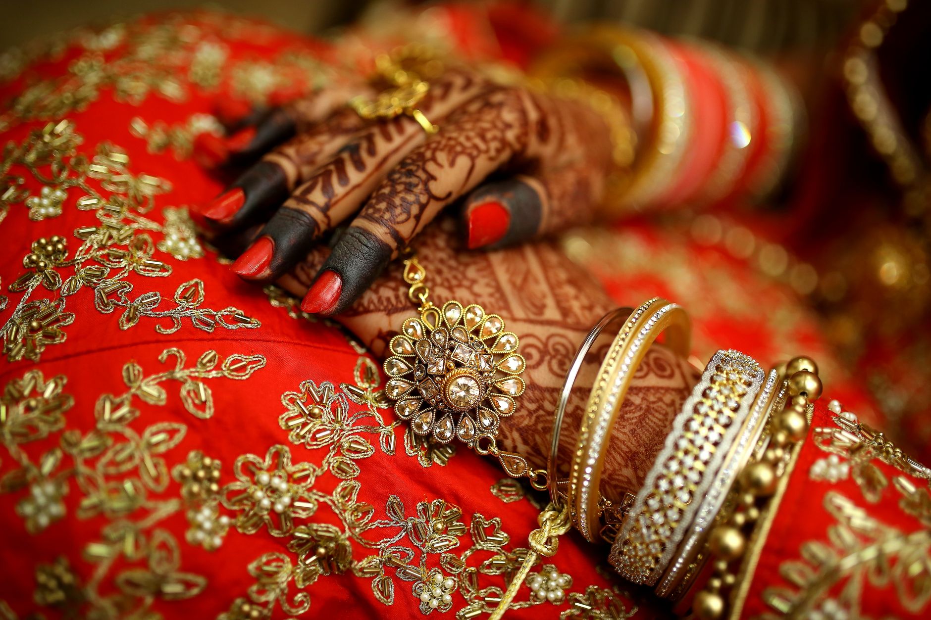 Rent Royal Jewellery in Varanasi