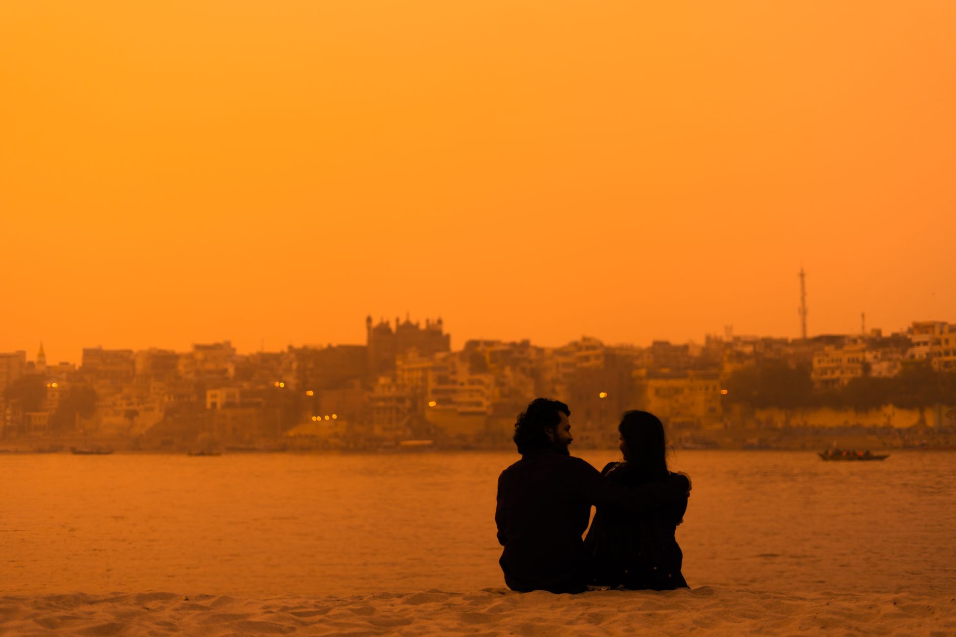 Plan Your Perfect Romantic Escape in Varanasi