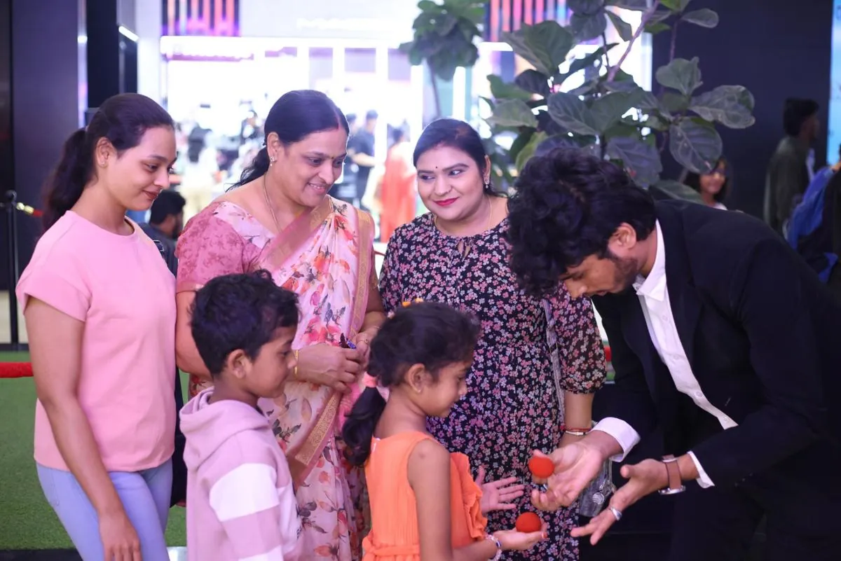 Harish Malolan - Mentalist and Magician for your events