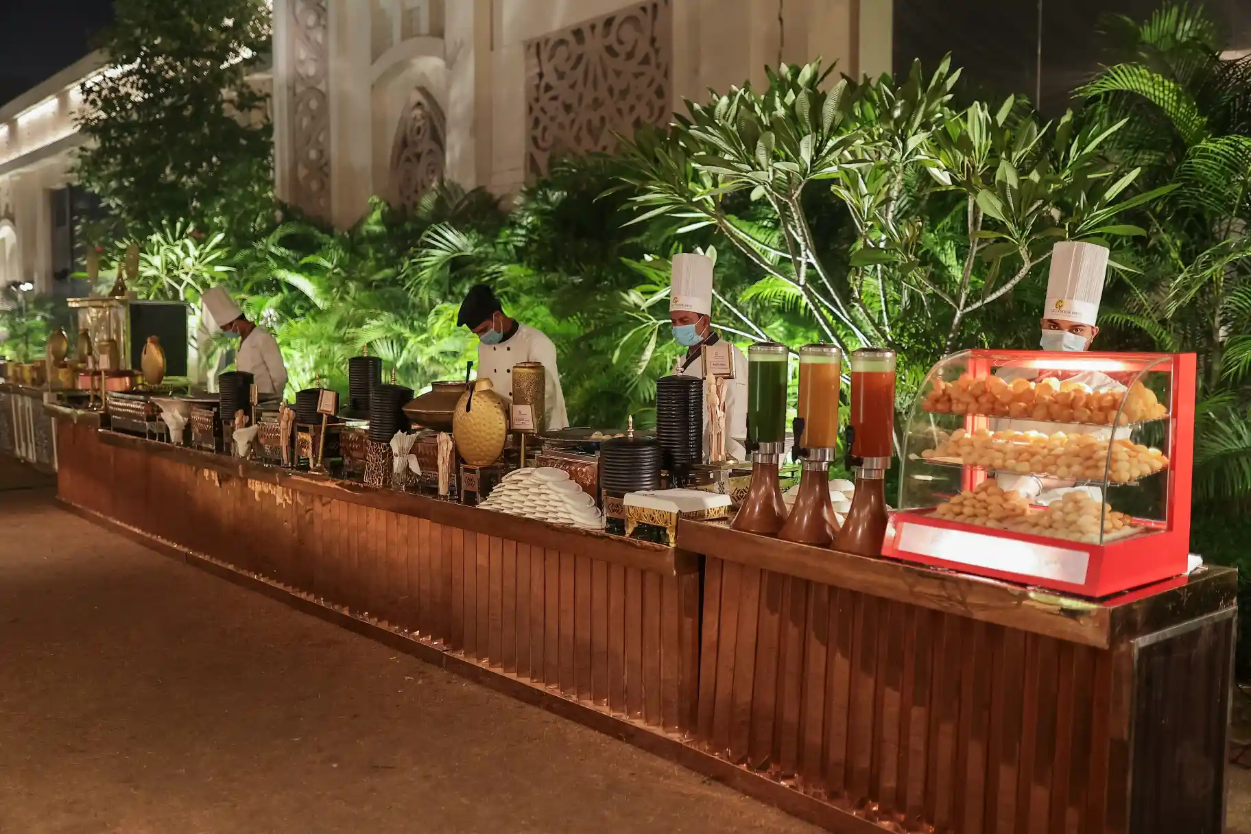 How Do Interactive Food Stations Enhance Guest Engagement?