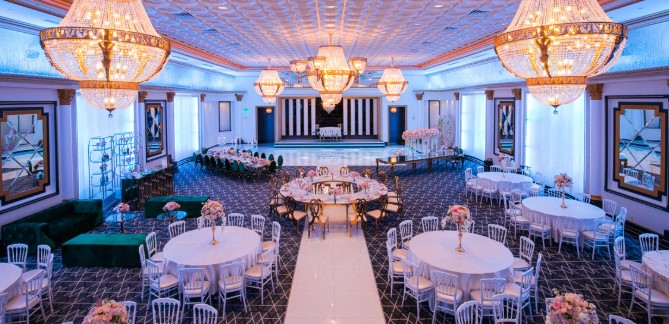 Elegant wedding halls for 100 guests in Chennai with traditional Indian decor
