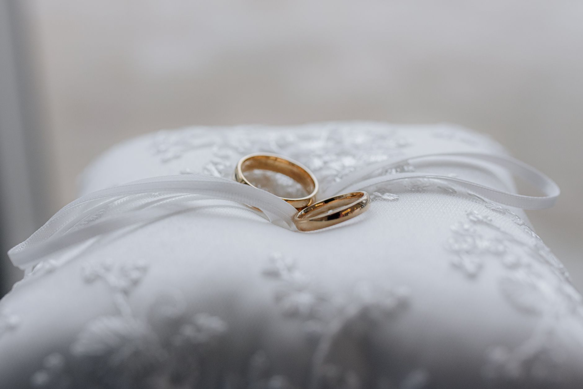 Elegant Ring Holders for Sacred Ceremonies