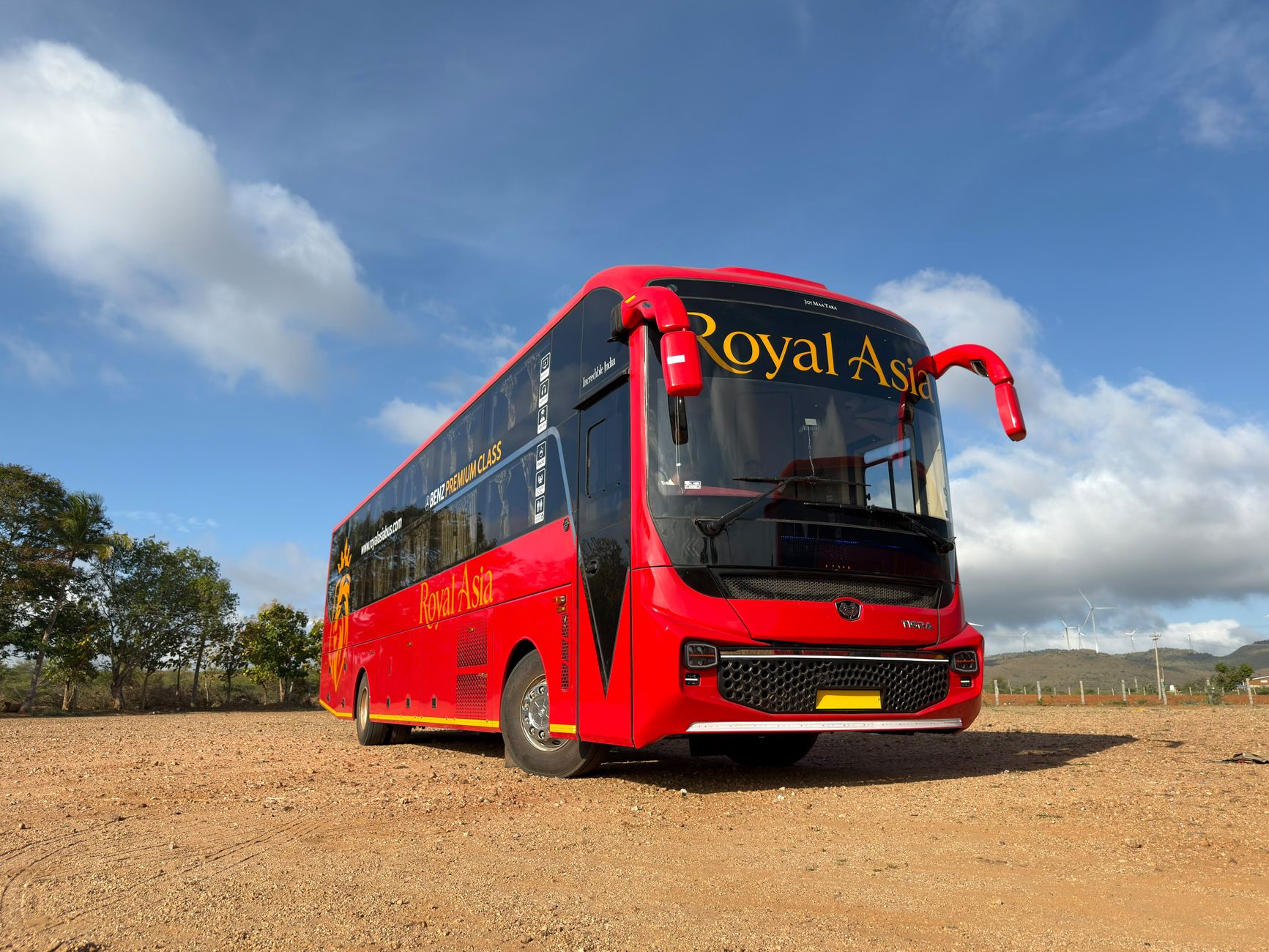 Smooth Rides to Your Yercaud Venue